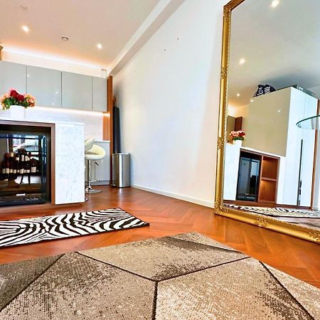 Lavish Penthouse River View Fast Wifi - Luxurylondonstays المظهر الخارجي الصورة